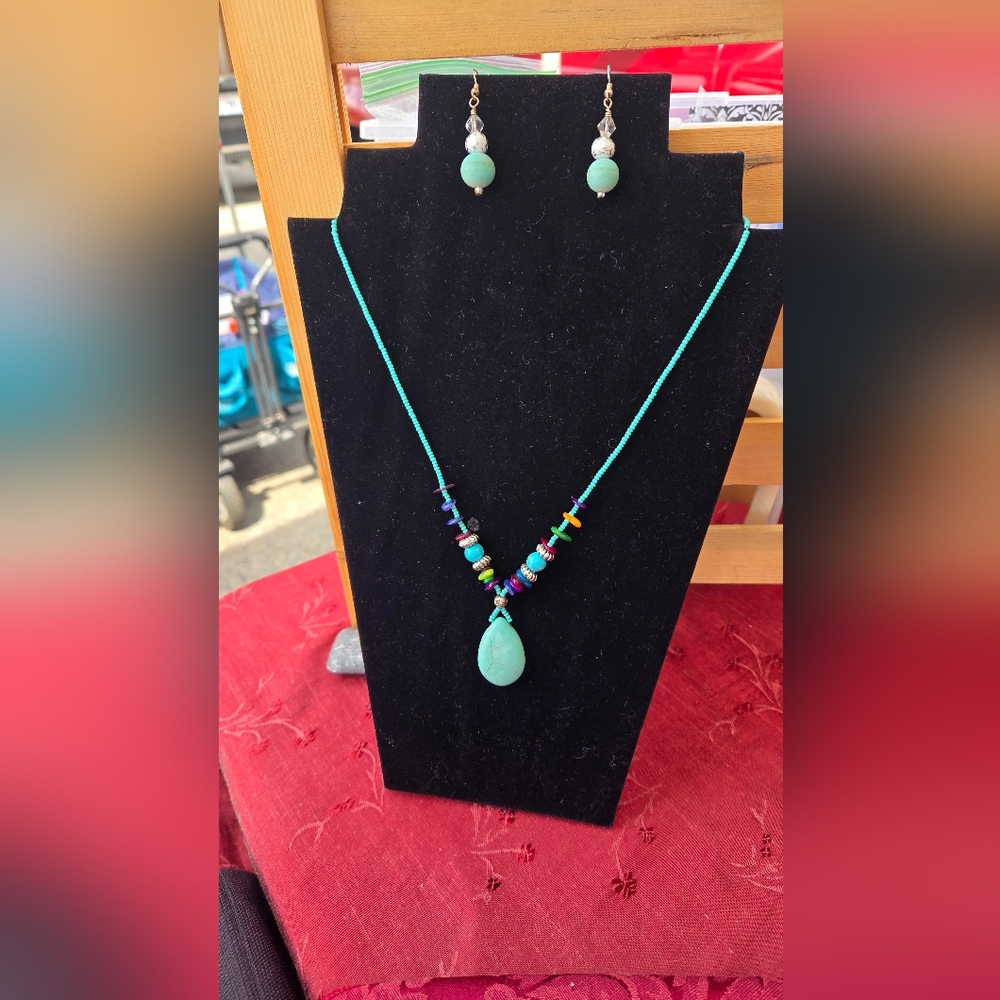 Turquoise Beaded Necklace